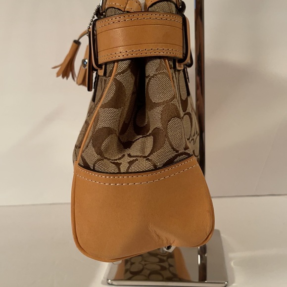 Coach Hampton Shoulder Bag - Picture 7 of 12